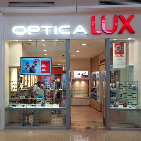 ópticas lux.